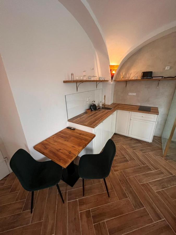 Penzion Fara Pod Milesovkou Velemin Exterior foto